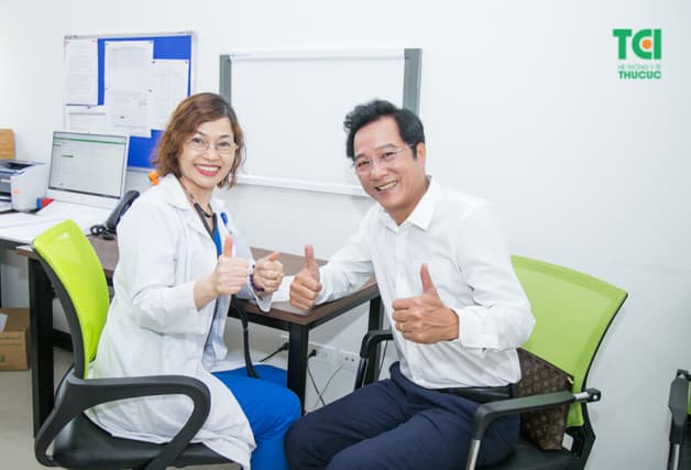 Kết quả thăm khám của NSND Trọng Trinh hết sức bình thường và nam nghệ sĩ đánh giá khám sức khỏe ở Thu Cúc là tuyệt vời nhất!