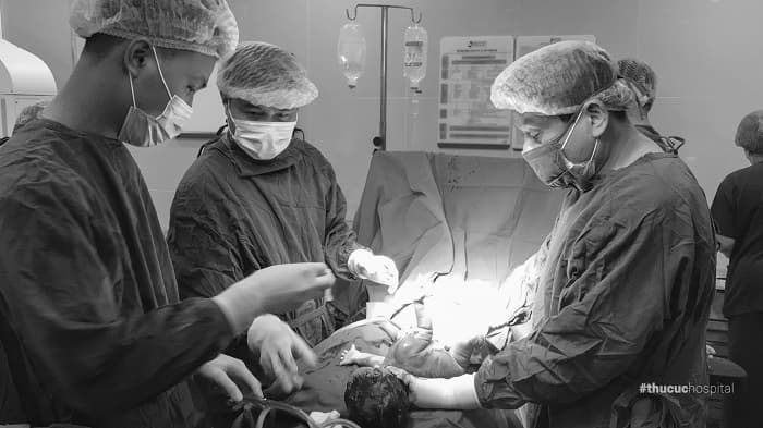 bóc u xơ tử cung khi sinh mổ