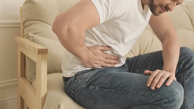 Đau bụng bên phải là biểu hiện của bệnh gì?