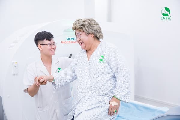 Diễn viên Minh Vượng coi Thu Cúc là bệnh viện tôi luôn luôn tìm đến khi cần khám sức khỏe