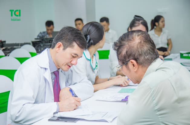 Hãy tham khảo ý kiến của bác sĩ về phương pháp điều trị và phòng ngừa sỏi thận