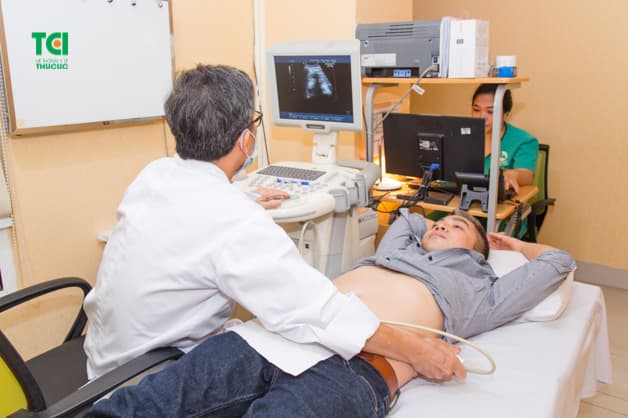 Thăm khám để có biện pháp điều trị sỏi thận kịp thời