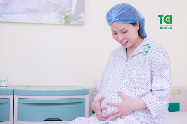 Kịp thời mổ bắt con và cắt khối u “khủng” cho sản phụ