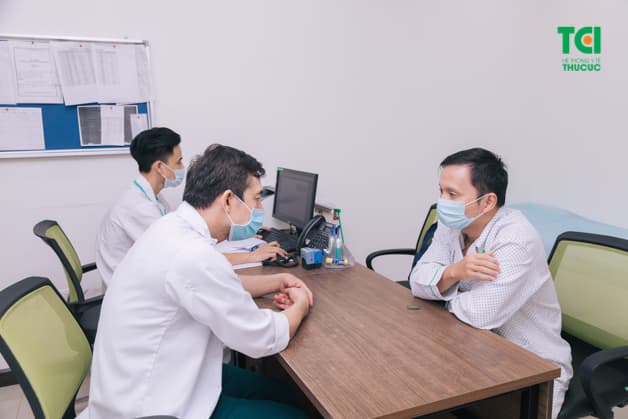 Bệnh nhân cần được thăm khám và làm các xét nghiệm cần thiết để được chỉ định biện pháp tán sỏi phù hợp