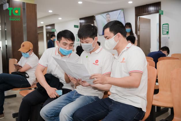 Bệnh viện Thu Cúc có khu khám sức khỏe doanh nghiệp riêng nên không gian ở đây rất rộng rãi