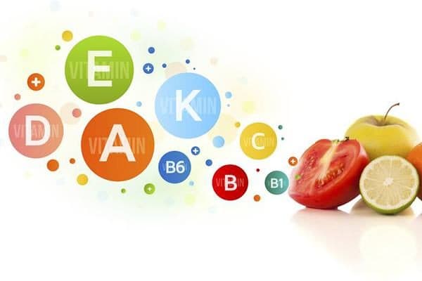 bị nhiệt miệng nên bổ sung vitamin để vết thương nhanh lành