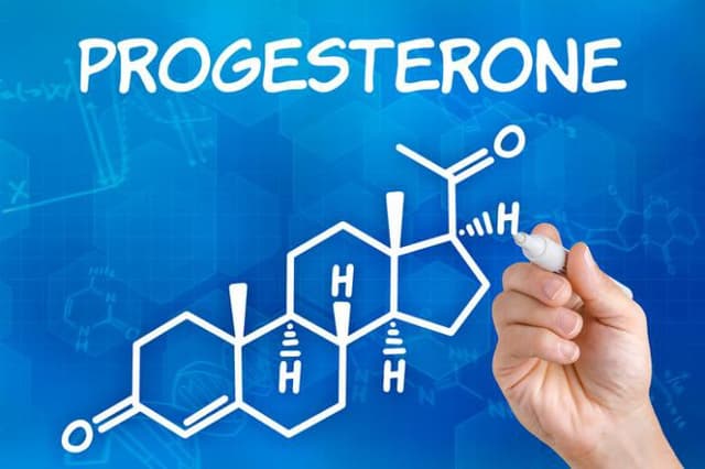 Progesterone là gì? Khi nào cần xét nghiệm Progesterone?