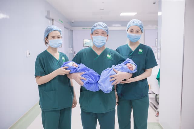 Lần 3 sinh thai đôi và hành trình “vượt cạn” có 1-0-2