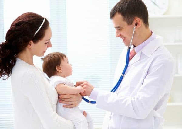 bé bị tiêu chảy có nên uống sữa không