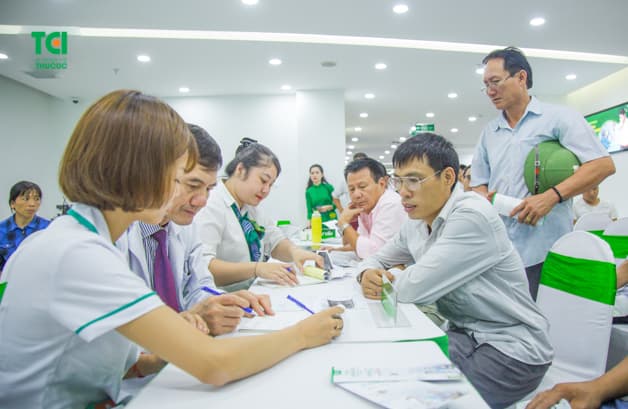 Tham vấn ý kiến bác sĩ chuyên khoa để có biện pháp phòng ngừa và điều trị sỏi tiết niệu kịp thời