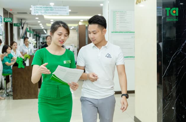 Việc thiếu cân bằng cuộc sống, lười vận động, ngồi văn phòng quá lâu, thói quen sinh hoạt và dinh dưỡng không lành mạnh khiến người trẻ hiện nay mắc rất nhiều bệnh