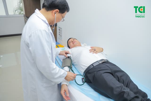 NSUT Chí Trung – Khám sức khỏe