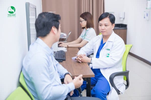 Tham vấn ý kiến bác sĩ về biện pháp phòng ngừa và xử trí khi bị ngộ độc thức ăn