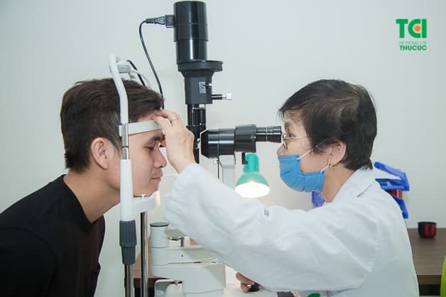 Khám sức khỏe là việc làm cần thiết nếu bạn có nhu cầu sang nước ngoài học tập/làm việc