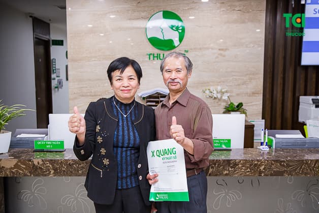 Bác Phóng đánh giá hài lòng khi được trải nghiệm dịch vụ thăm khám tại Thu Cúc