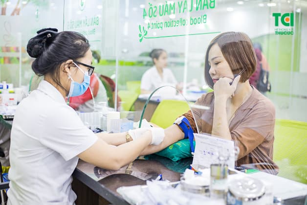 Xét nghiệm máu là chỉ định cần thiết khi đăng ký khám sức khỏe tổng thể