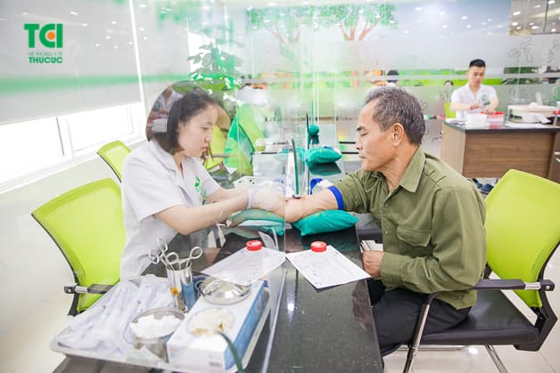 Người cao tuổi nên khám sức khỏe định kỳ 2 lần/năm