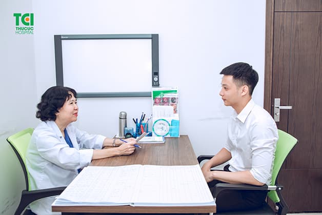 Khám sức khỏe sinh sản cho nam giới sẽ góp phần chuẩn bị tốt nhất cho tương lai của cặp vợ chồng.