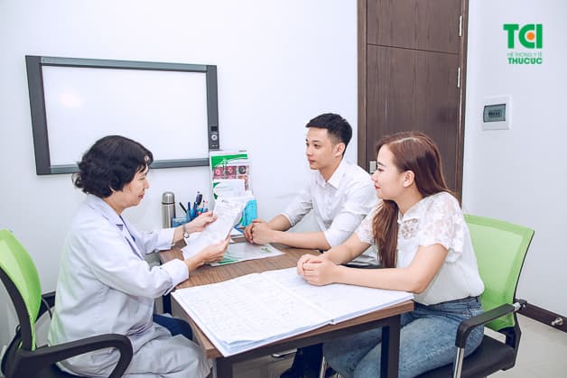 Khám sức khỏe tiền hôn nhân giúp những bạn trẻ chuẩn bị kết hôn có thể bước vào đời sống vợ chồng một cách tự tin với lối sống tình dục an toàn, sẵn sàng chào đón một em bé khỏe mạnh