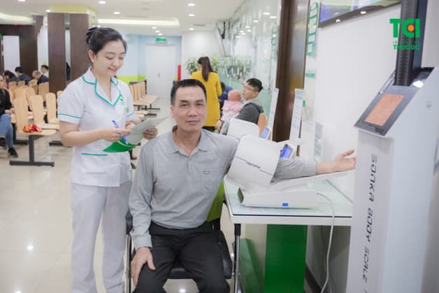 Huyết áp ở người cao tuổi luôn có sự thay đổi thất thường