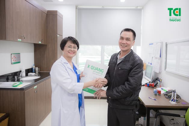 Bác Tài đánh giá hài lòng khi được trải nghiệm thăm khám tại Thu Cúc