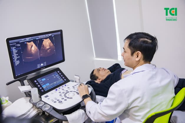 Với máy móc hiện đại , nhập khâir 100% giúp bác sĩ đánh giá chính xác tình hình sức khoẻ của người đi thăm khám