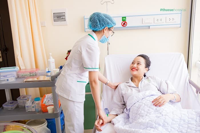 sau sinh mổ kiêng ăn gì