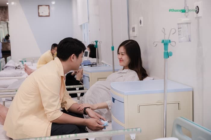Và mẹ bầu Nguyễn Thị Hương dù mang thai đôi nhưng có Thai sản trọn gói của bệnh viện Thu Cúc , mọi thứ trở thành 