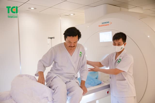 NSND Trung Anh – Khám sức khỏe