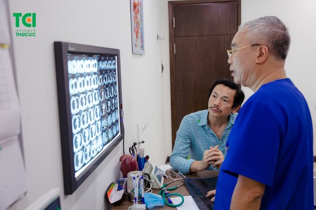 NSND Trung Anh – Khám sức khỏe