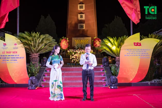 Lễ “Thắp nến tri ân” diễn ra vào tối 24/7/2020 tại đài tưởng niệm liệt sĩ phường Quảng An