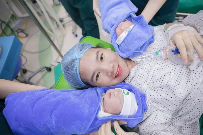 Ca sinh mổ diễn ra nhanh chóng, nhẹ nhàng và những ngày lưu viện của chị Mai cũng rất thoải mái