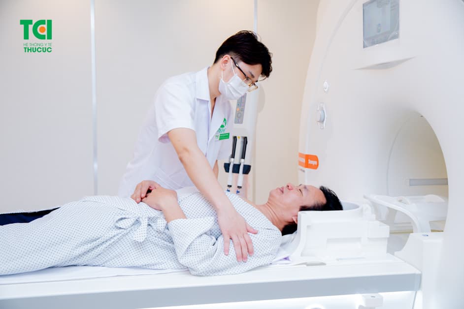 Khách hàng nên tham khảo tư vấn của bác sĩ trước khi chụp MRI