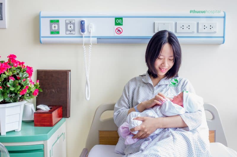 Lao động nữ sinh con sẽ được hưởng chế độ thai sản theo quy định của pháp luật hiện hành