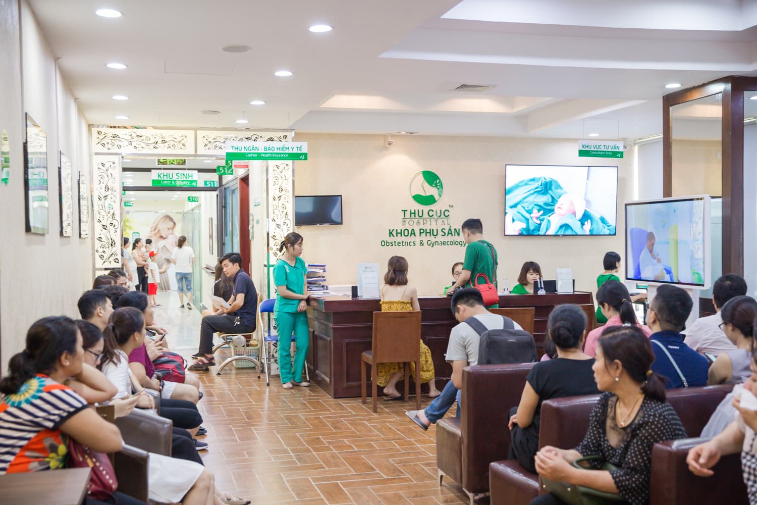 Khoa Sản bệnh viện Thu Cúc là địa chỉ uy tín được nhiều chị em phụ nữ tin chọn là cơ sở thăm khám phụ khoa tận tình, riêng tư, chuyên nghiệp