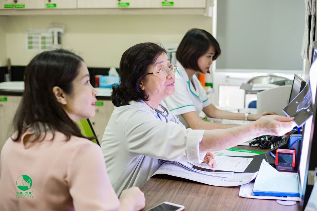 Giải đáp thắc mắc: Khám phụ khoa có đau không?