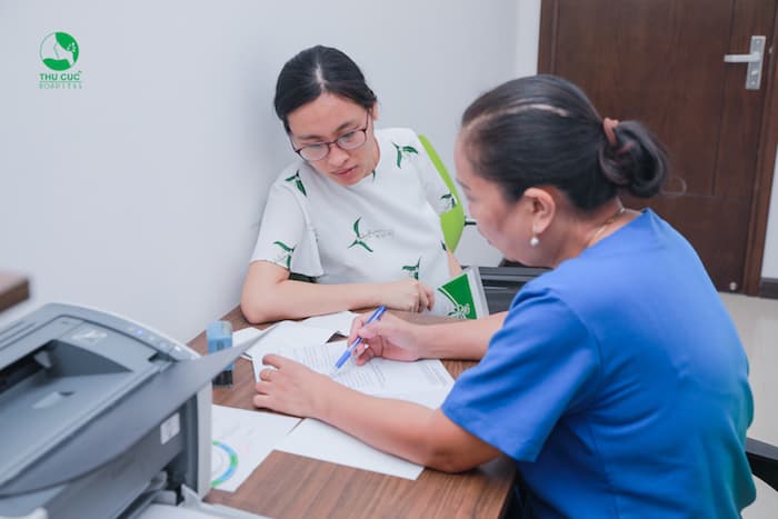 Khám phụ khoa là quá trình bác sĩ sẽ khám tất cả những bộ phận sinh dục của nữ.