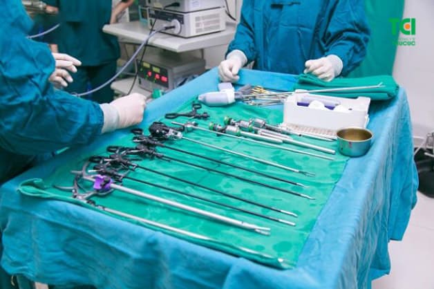 Mổ nội soi u xơ tuyến tiền liệt giảm thiếu tối đa các biến chứng so với phương pháp mổ hở.