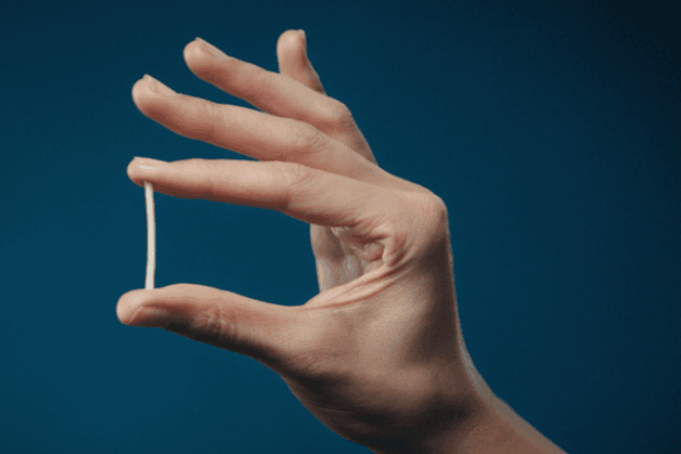 Phụ nữ có nên cấy que tránh thai hay không?