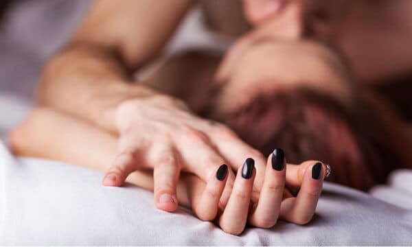 đặt vòng tránh thai kiêng quan hệ trong bao lâu