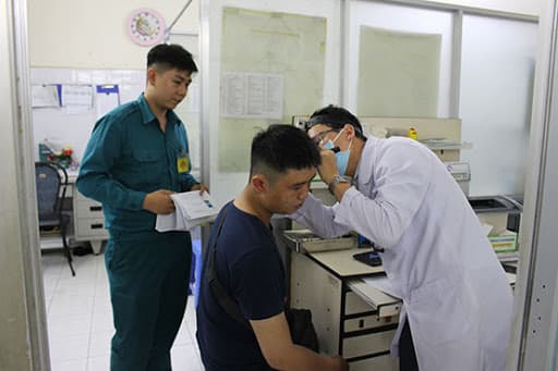 Ai quan tâm khám sức khỏe bao nhiêu tiền