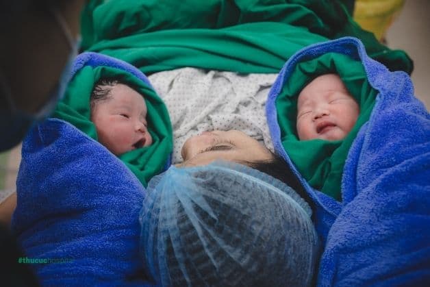 Sinh non là biến chứng phổ biến thường gặp ở những phụ nữ có thai đôi