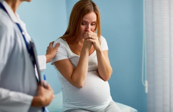 Tiền sản giật khi mang thai là một bệnh lý nguy hiểm mẹ bầu có nguy cơ gặp phải