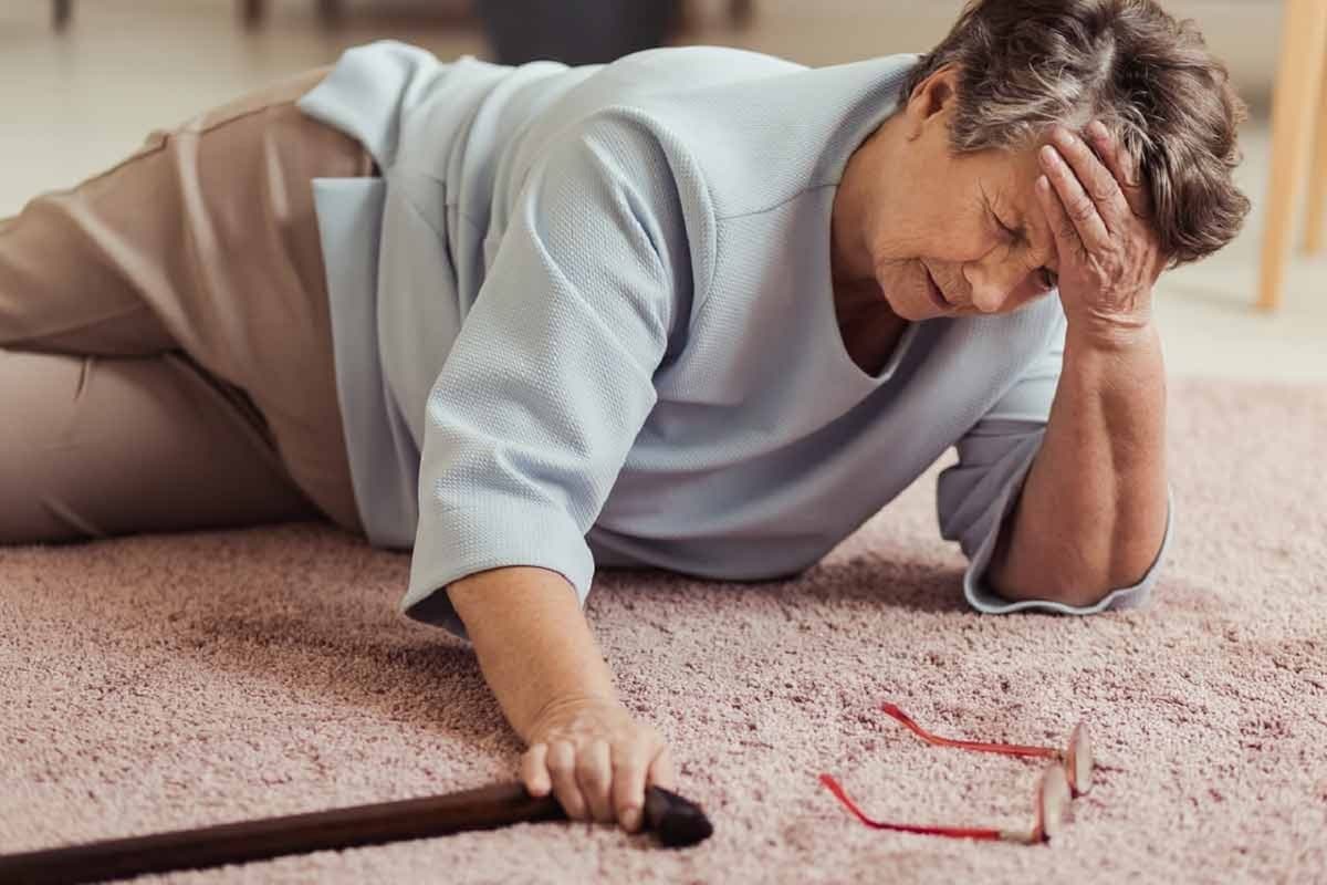 7 dấu hiệu đột quỵ nguy hiểm thường bị bỏ qua