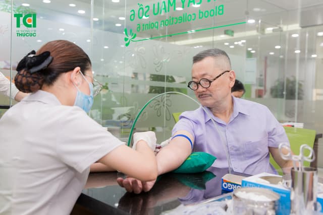 NSƯT Trần Đức khám sức khỏe tại Hệ thống Y tế Thu Cúc