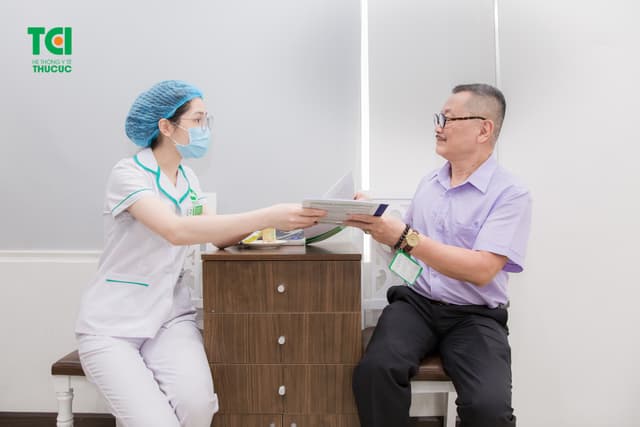 NSƯT Trần Đức khám sức khỏe tại Hệ thống Y tế Thu Cúc