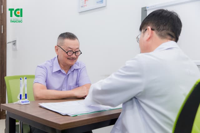 NSƯT Trần Đức khám sức khỏe tại Hệ thống Y tế Thu Cúc