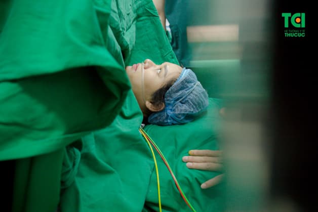 Phụ nữ mang thai bị u xơ tử cung có nguy cơ cai phải sinh mổ.