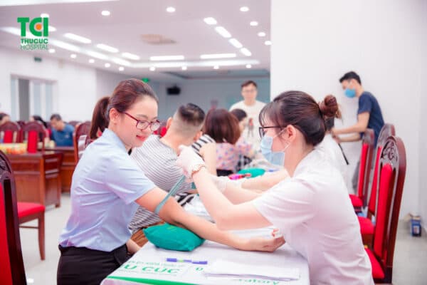 kiểm tra sức khỏe cho nhân viên