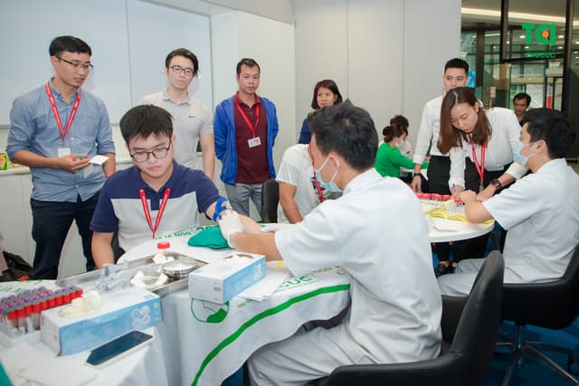 Trường ĐH Anh quốc Việt Nam (BUV) khám sức khỏe